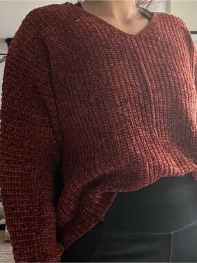 Cozy V-Neck Chunky Knit Sweater - Rust